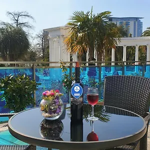 Park 3*, Batumi Georgien