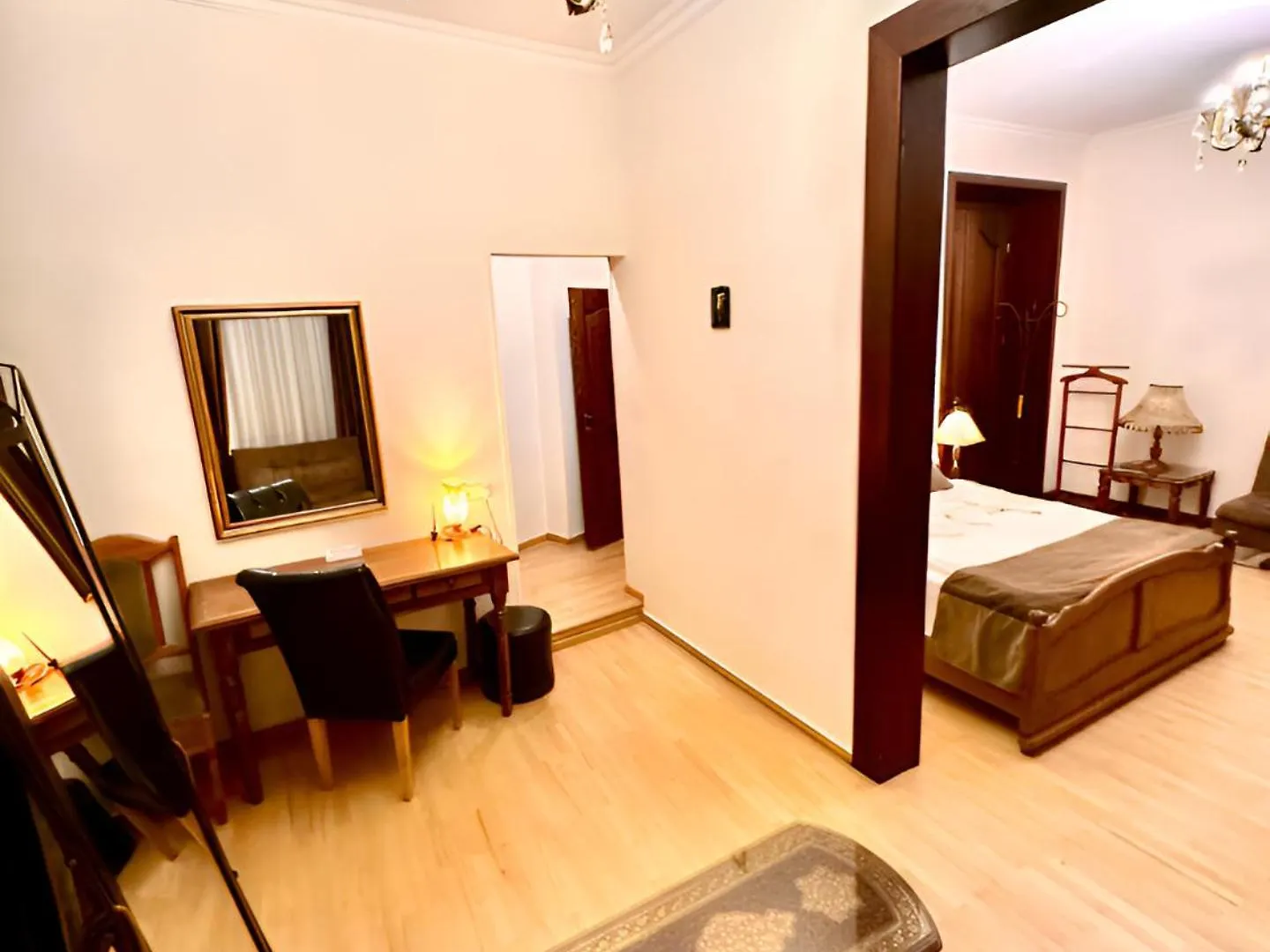 Hotel British House Tbilisi 4*,  Georgien
