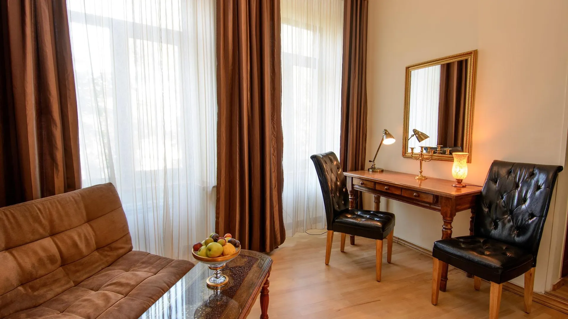 Hotel British House Tbilisi 4*,